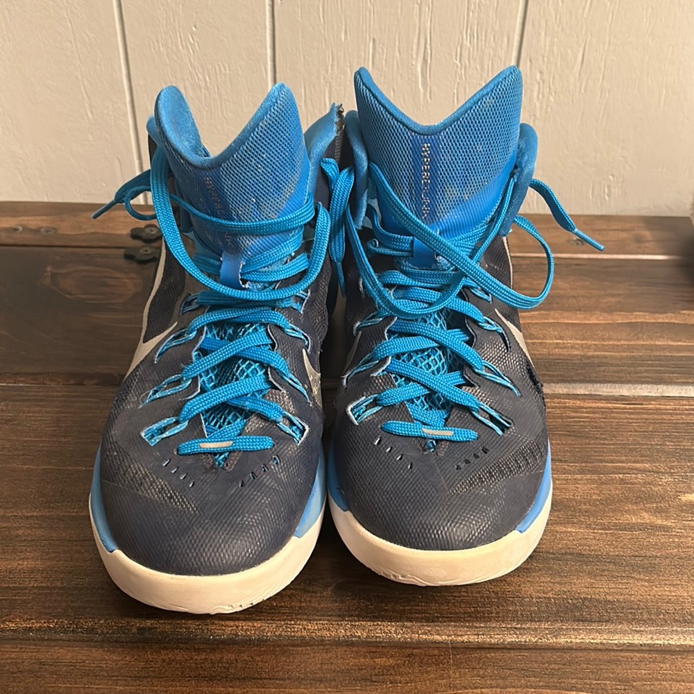 Womens Nike Hyperdunk size 11 high top basketball shoes
